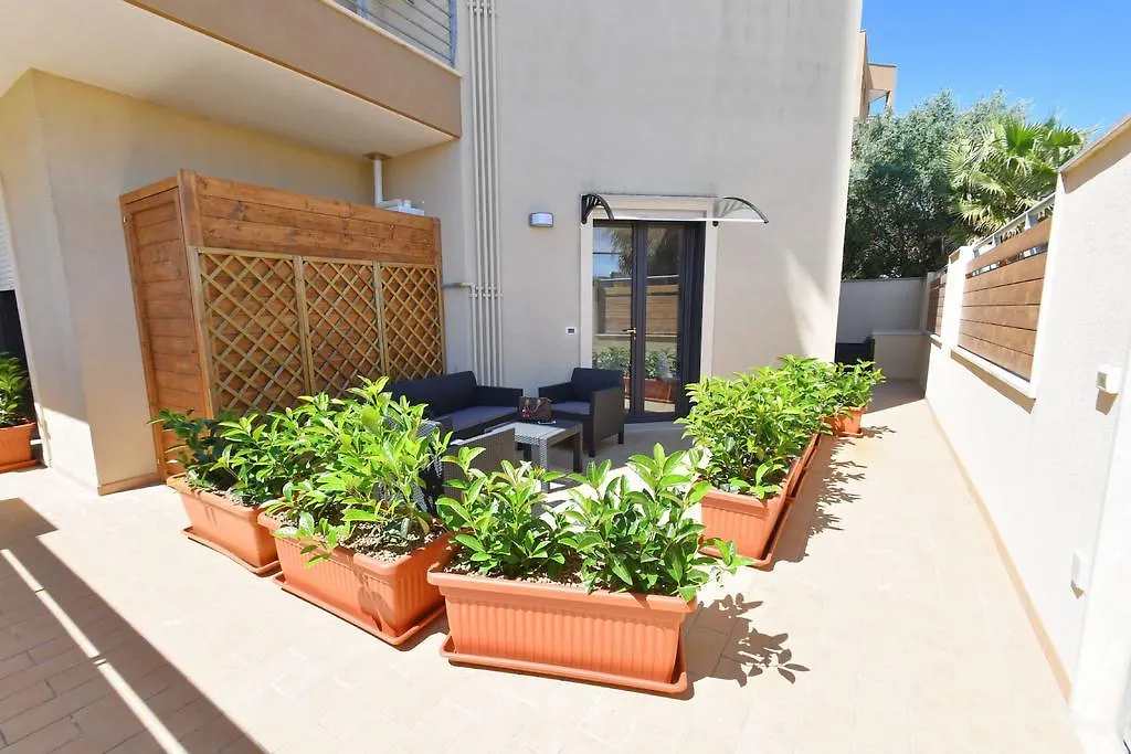 Urban Suite Lecce 0*,  Italy